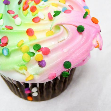 colorful_cupcake-1557.jpg